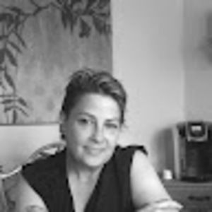 Meet your Posher, Tee